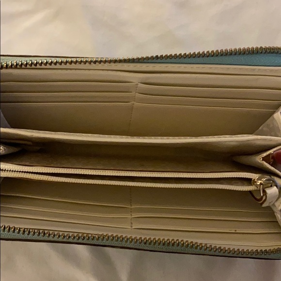 Kate Spade light blue wallet - Picture 5 of 5